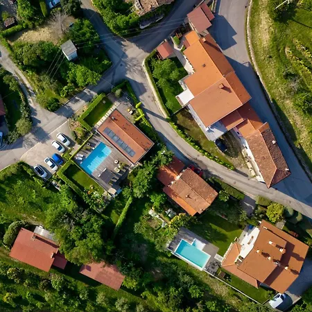 Вилла Alma Vista Luxury - Pool, Spa, Art & Wine