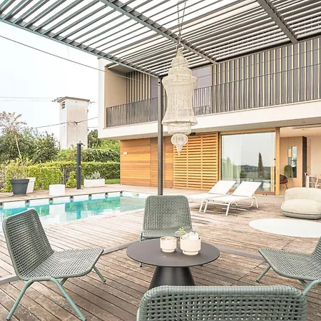 Вилла Alma Vista Luxury - Pool, Spa, Art & Wine