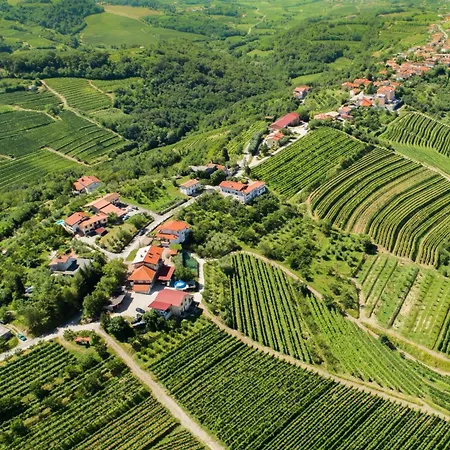 Вилла Alma Vista Luxury - Pool, Spa, Art & Wine *
